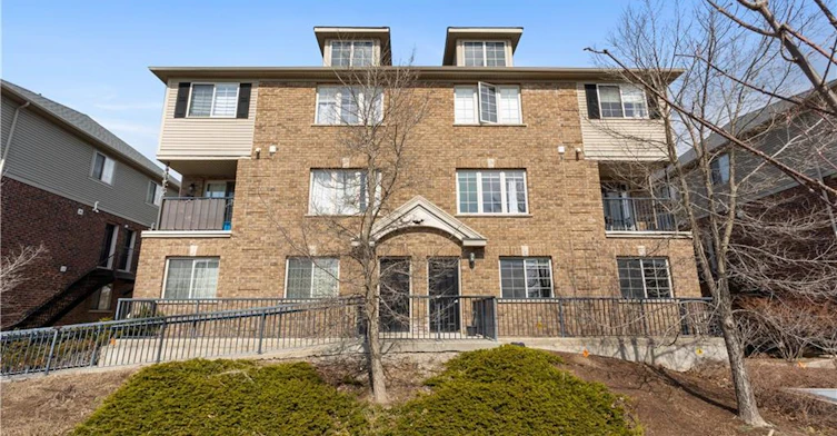 20-950 Highland Road W, Kitchener, ON, N2N 0A5