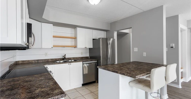20-950 Highland Road W, Kitchener, ON, N2N 0A5 - 13