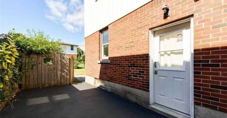 BSMT-352 East 18th Street, Hamilton, ON, L9A 4P9 - 9