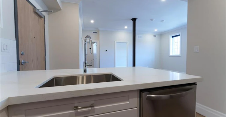 203-100 Charlton Avenue W, Hamilton, ON, L8P 2C3 - 3
