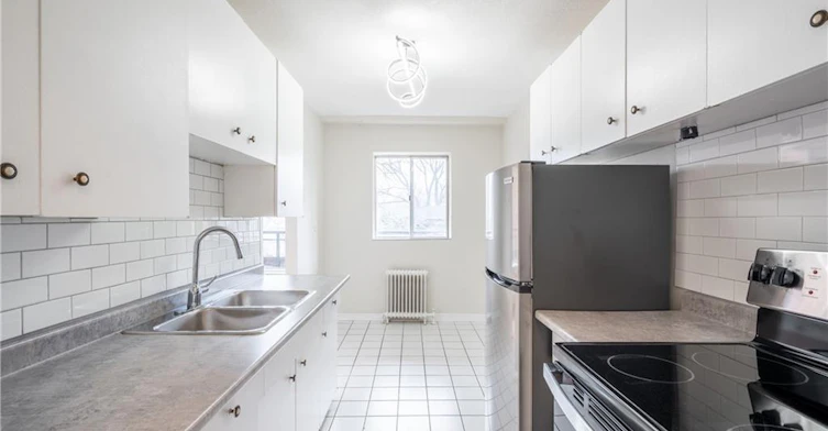 9-2433 First Street, Burlington, ON, L7R 1C7 - 9