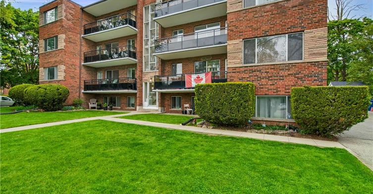 9-2433 First Street, Burlington, ON, L7R 1C7 - 4