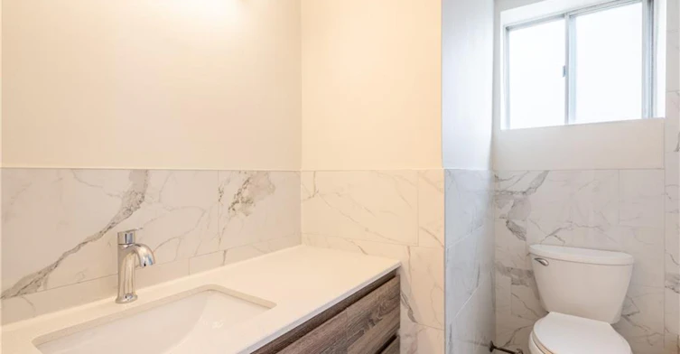 9-2433 First Street, Burlington, ON, L7R 1C7 - 32