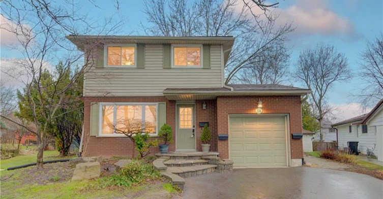 A-34 Forest Glen Court, Kitchener, ON, N2N 1E2