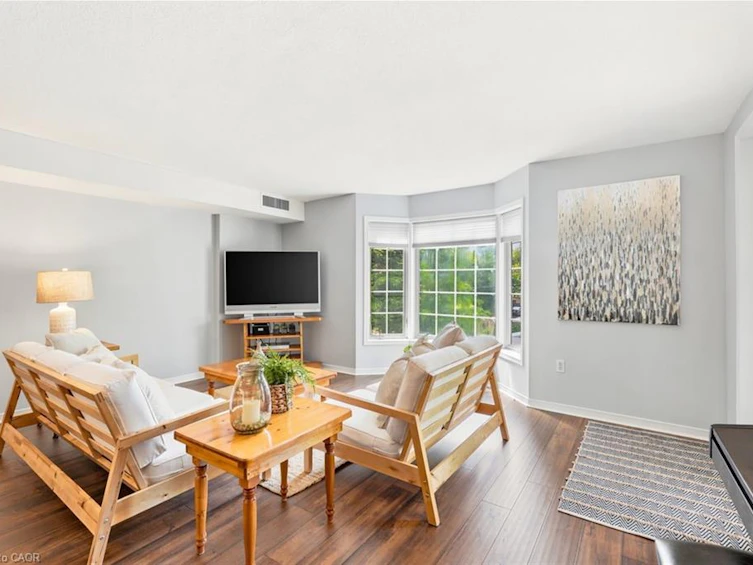 A307-216 Plains Road W, Burlington, ON, L7T 4M3 - 13