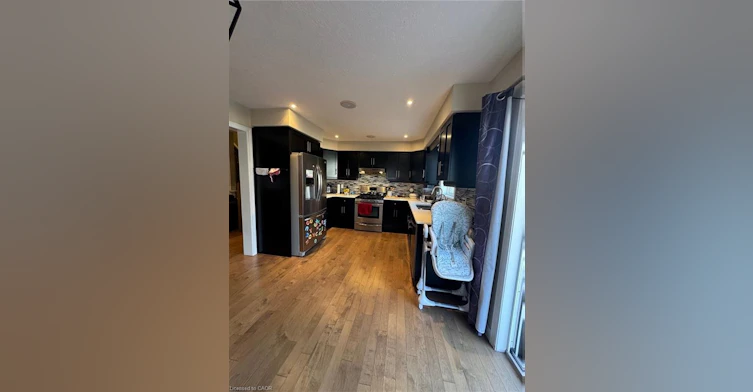 Upper-9 Sandybay Avenue, Kitchener, ON, N2A 0H7 - 5