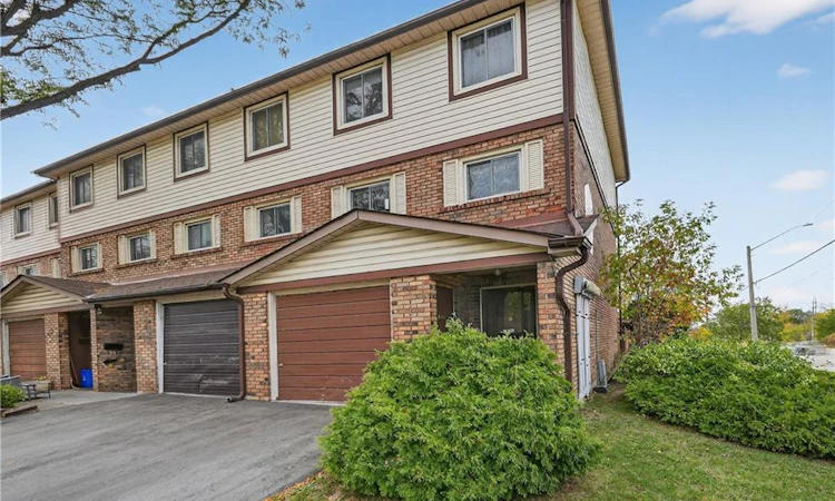 1-34 Bow Valley Drive