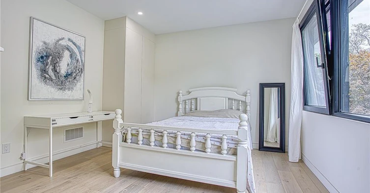 352 Main Street W, Grimsby, ON, L3M 1S7 - 34