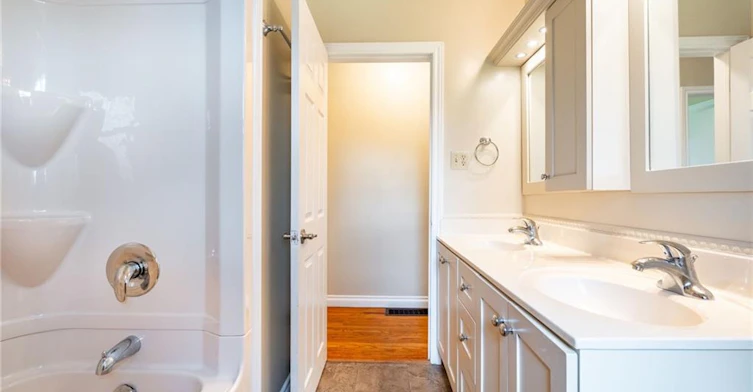 699 Rymal Road W, Hamilton, ON, L4B 2N9 - 25