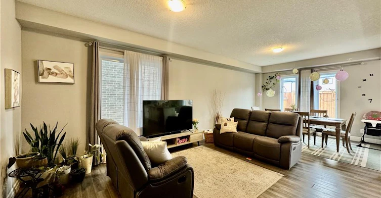 162 Otterbein Road, Kitchener, ON, N2B 0A8 - 4