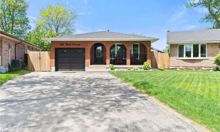 104 Fiona Crescent