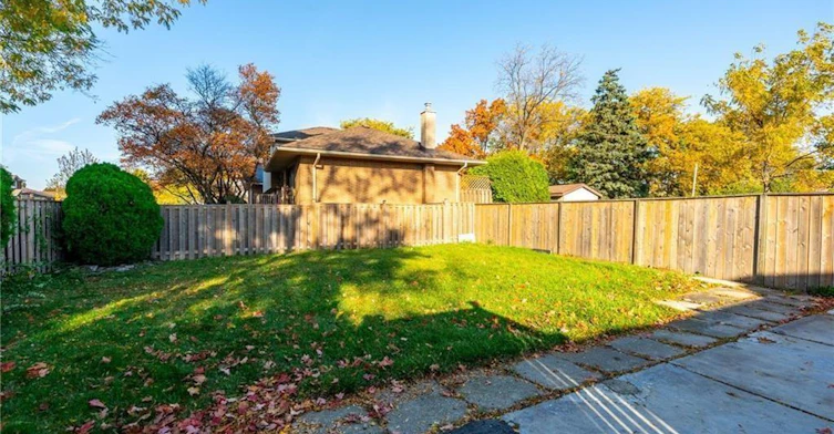 Upper-92 South Bend Road W, Hamilton, ON, L9C 1N1 - 38
