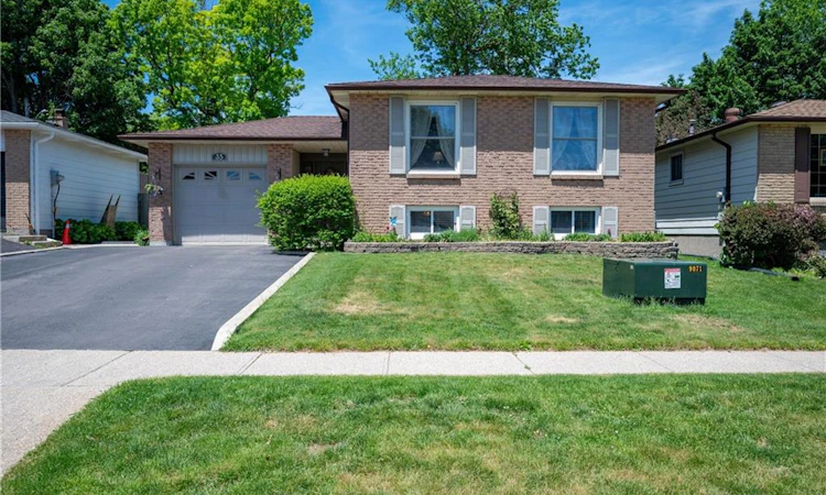 35 Barnicke Drive