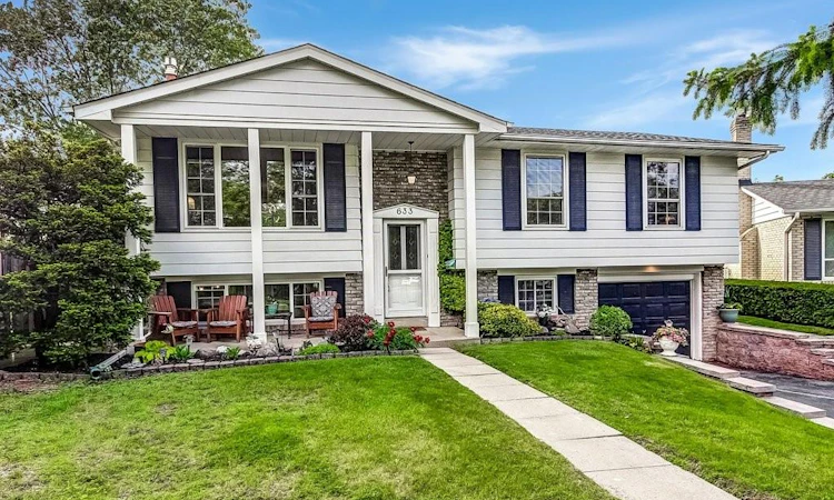 633 Sheraton Road