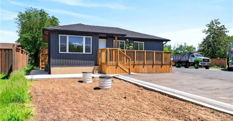 Upper-8 Cornell Avenue, Hamilton, ON, L8E 5N2 - 31