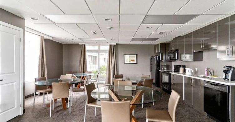 201-5010 Corporate Drive, Burlington, ON, L7L 0H6 - 33