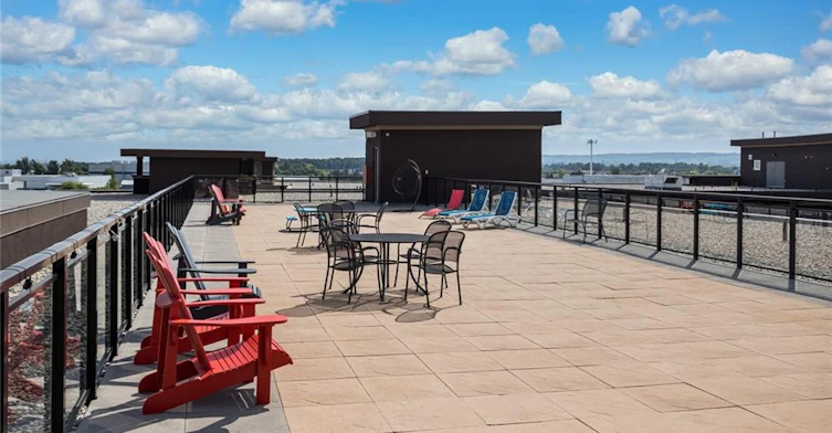 201-5010 Corporate Drive, Burlington, ON, L7L 0H6 - 39