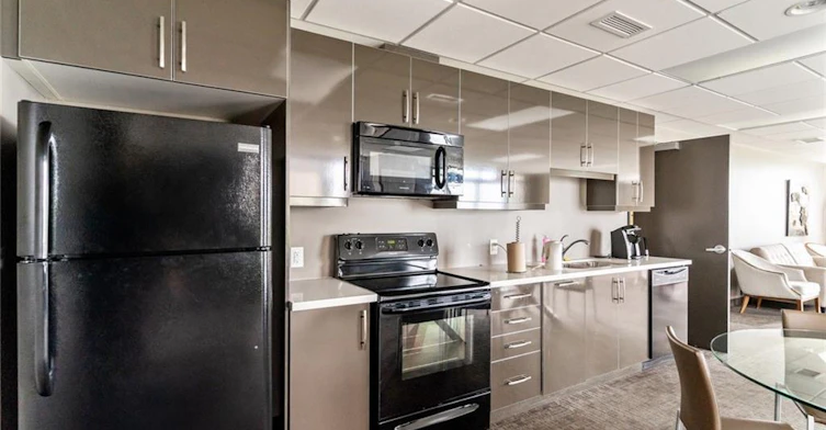 201-5010 Corporate Drive, Burlington, ON, L7L 0H6 - 32