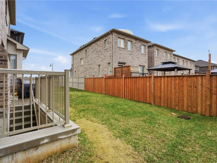 7 Grierson Trail, Hamilton, ON, L8B 1Z7 - 46
