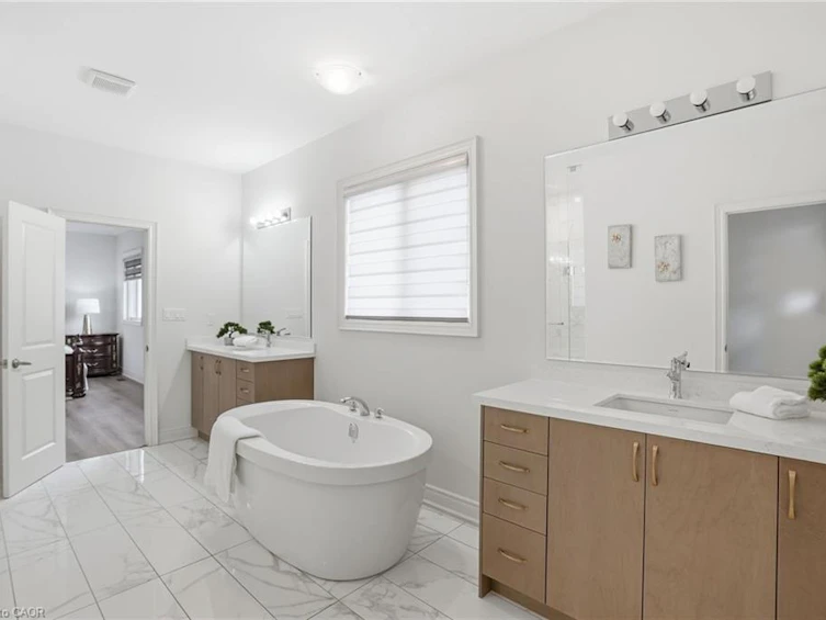 7 Grierson Trail, Hamilton, ON, L8B 1Z7 - 30