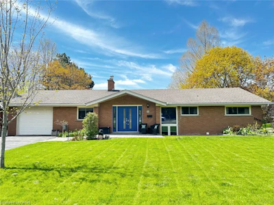 81 Thomson Drive - 2