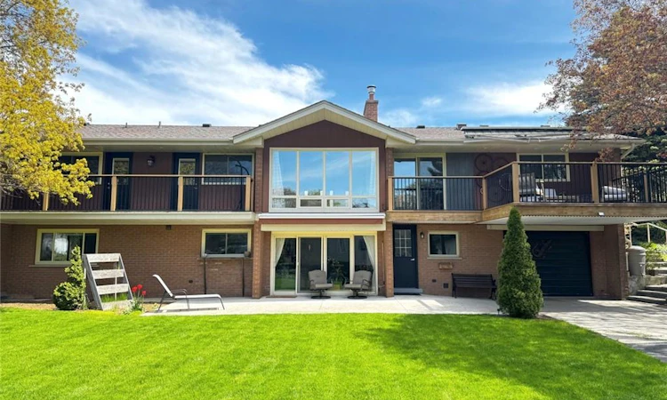 81 Thomson Drive