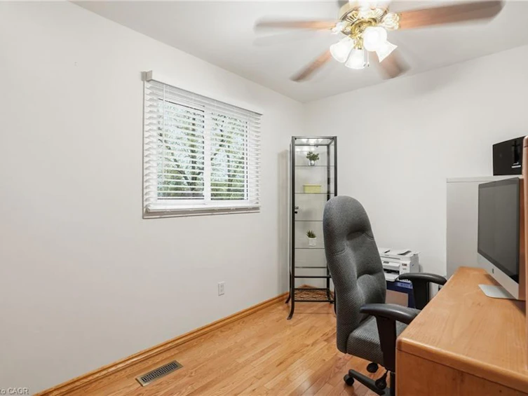 2127 Larabee Court, Burlington, ON, L7P 3S3 - 31