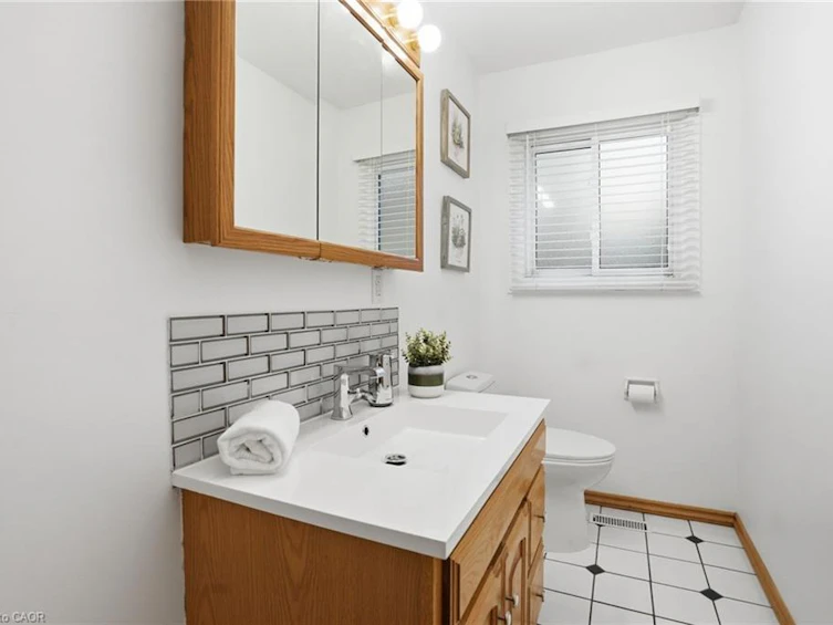 2127 Larabee Court, Burlington, ON, L7P 3S3 - 19