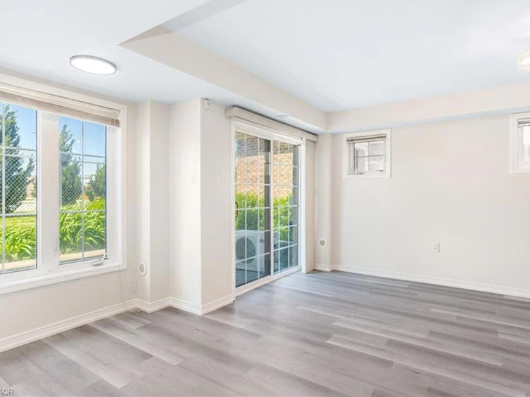 1-2441 Greenwich Drive, Oakville, ON, L6M 0S3 - 8