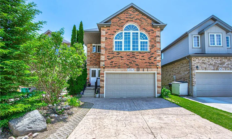 87 Steepleridge Street