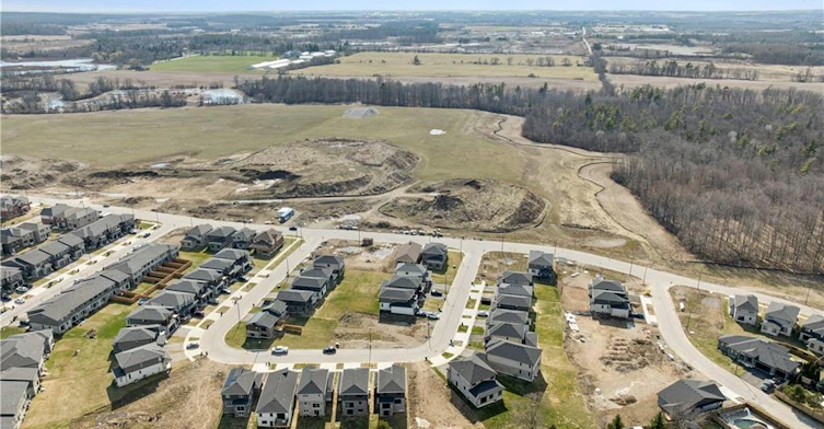 40 Moon Crescent, Cambridge, ON, N1S 0C4 - 34