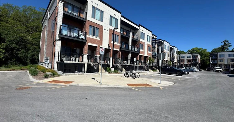 D61-25 Isherwood Avenue, Cambridge, ON, N1R 0E2 - 2