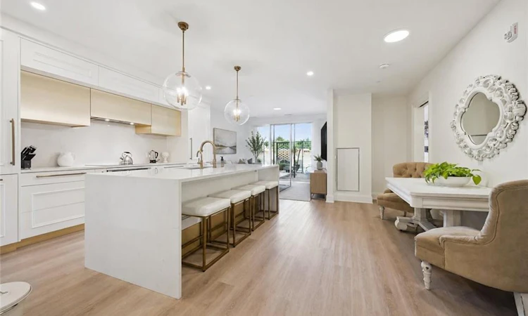 117-6523 Wellington 7 Road