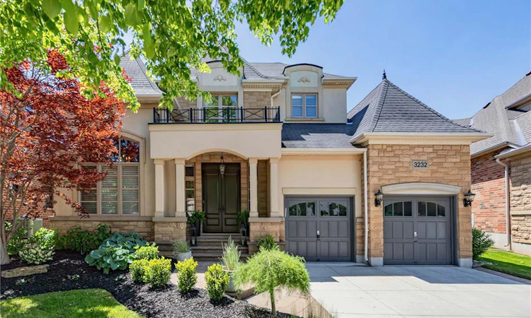 3232 Ribble Crescent