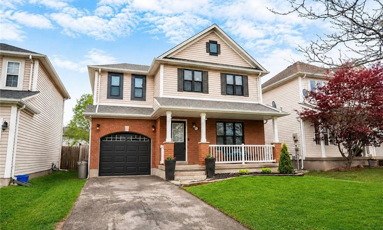 24 Lovell Crescent