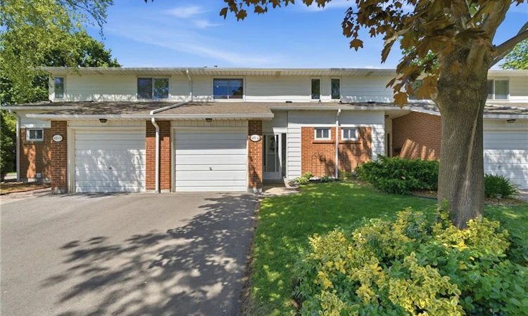 4-481 Woodview Road