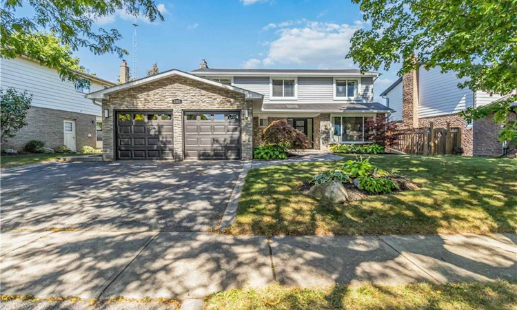 2485 Woburn Crescent