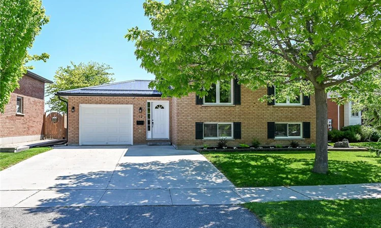 12 Willow Glen Drive