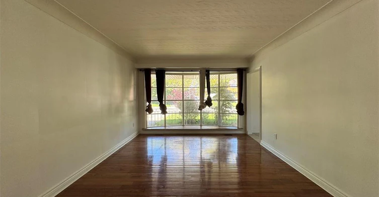 71 Hoover Crescent, Hamilton, ON, L9A 3H2 - 3