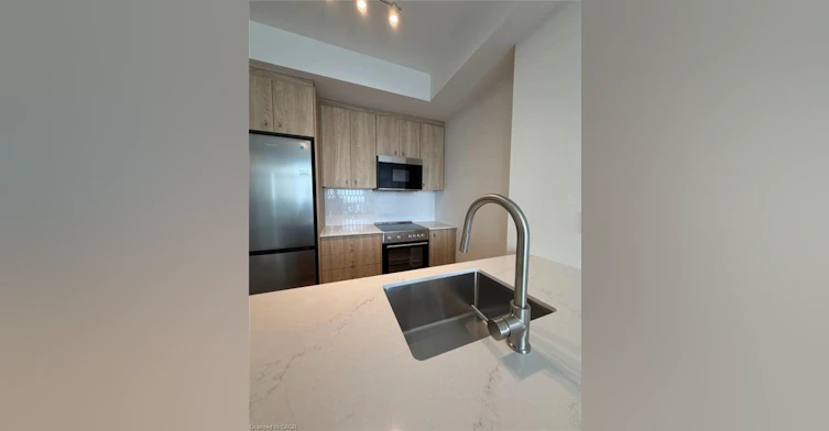 3402-25 Wellington Street S, Kitchener, ON, N2G 0G5 - 3