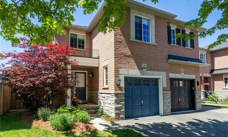 2485 Newcastle Crescent
