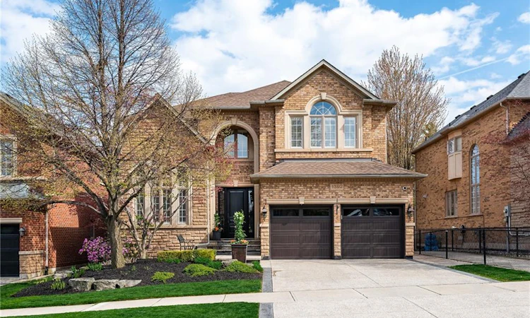 1392 Clearwater Crescent