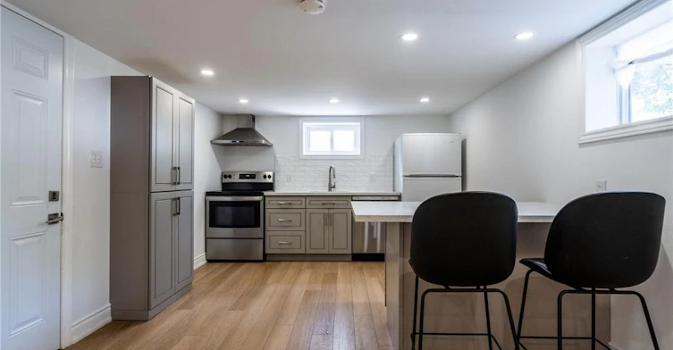 2-111 West 32nd Street, Hamilton, ON, L9C 5G8 - 3