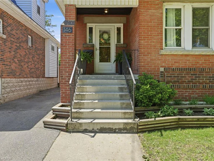 146 Park Row S, Hamilton, ON, L8K 2J8 - 3