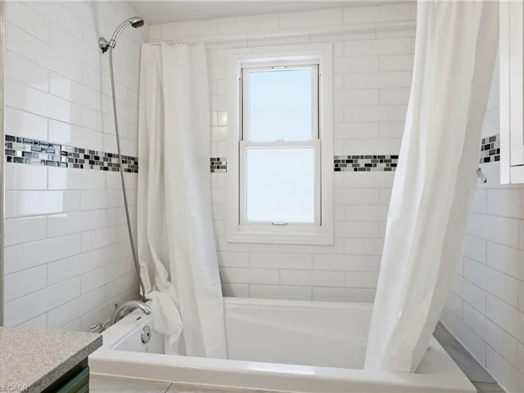 146 Park Row S, Hamilton, ON, L8K 2J8 - 25