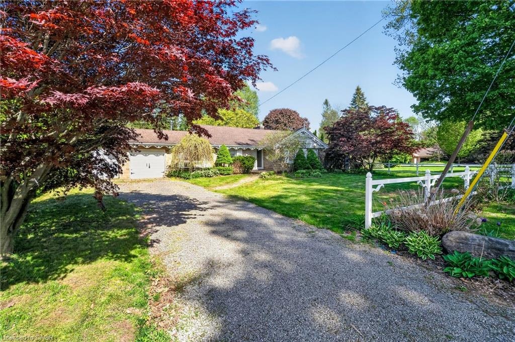 53 Lovers Lane, Hamilton, ON, L9G 1G5