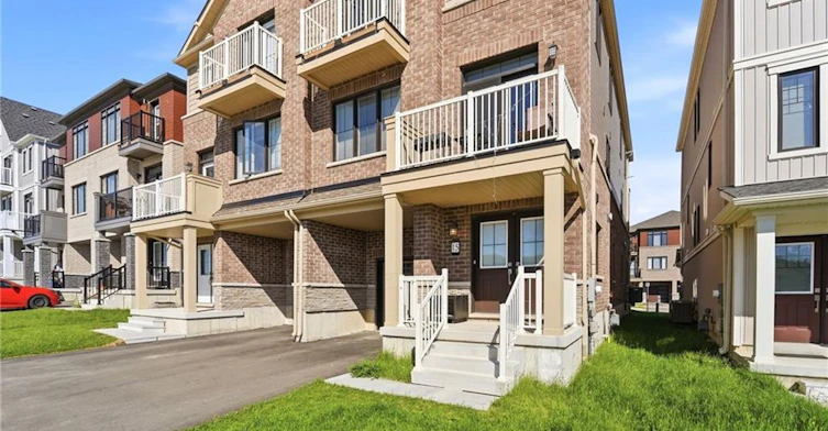 15 Central Market Drive, Cayuga, ON, N3W 1N8 - 2