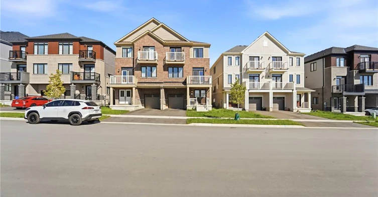 15 Central Market Drive, Cayuga, ON, N3W 1N8 - 3