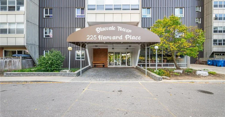 1105-225 Harvard Place, Waterloo, ON, N2J 4H4 - 2