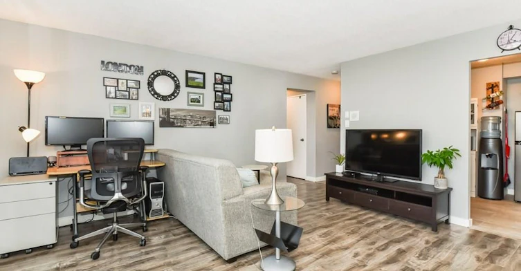 1105-225 Harvard Place, Waterloo, ON, N2J 4H4 - 8